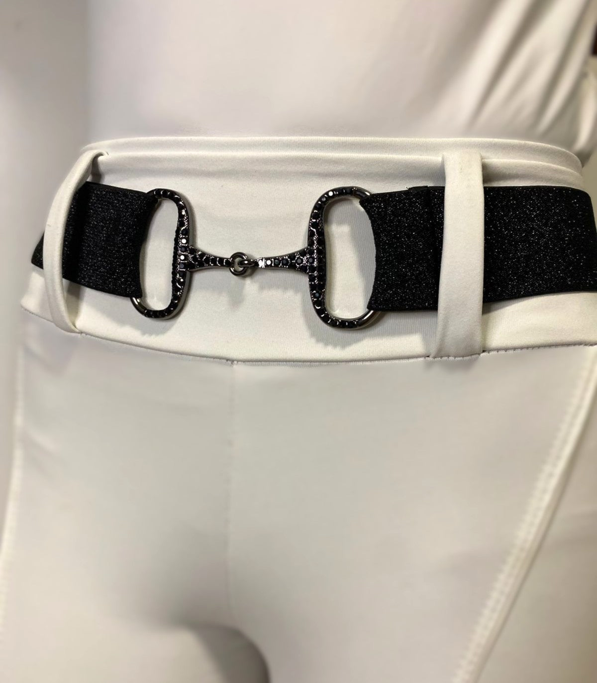 Cinto Celina - PRETO BRILHO CRAVEJADO DE STRASS PRETO